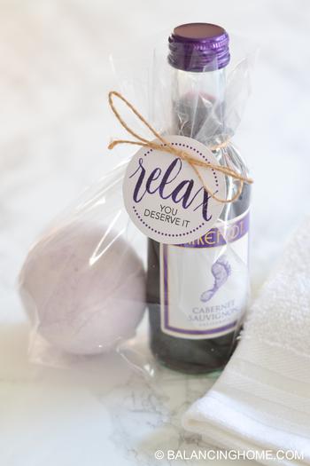 Champagne And Bath Bomb Favors