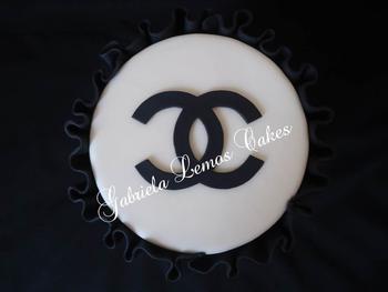 Coco Chanel Cupcake