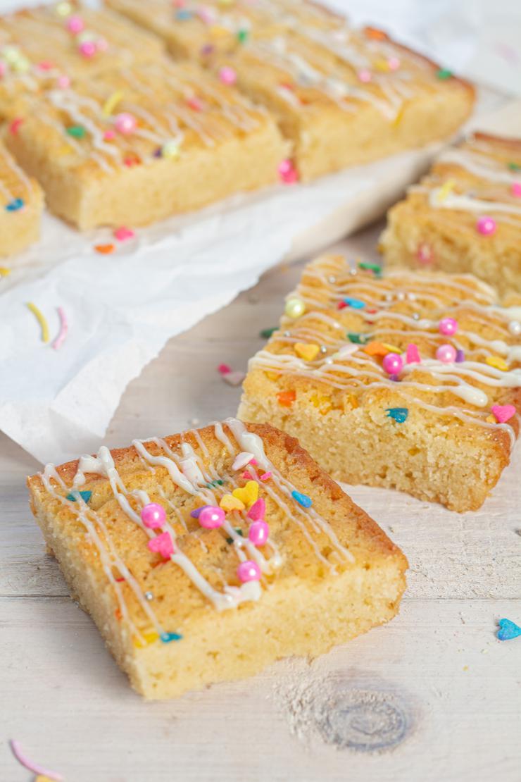 Cake-Mix-Blondies